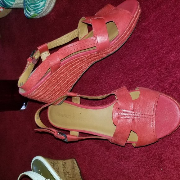 Sandals - Picture 1 of 2